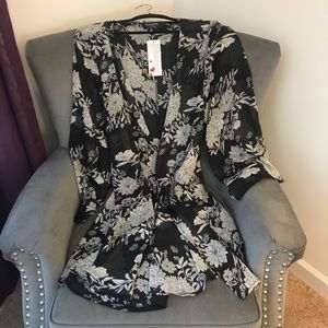 Floral black and white kimono